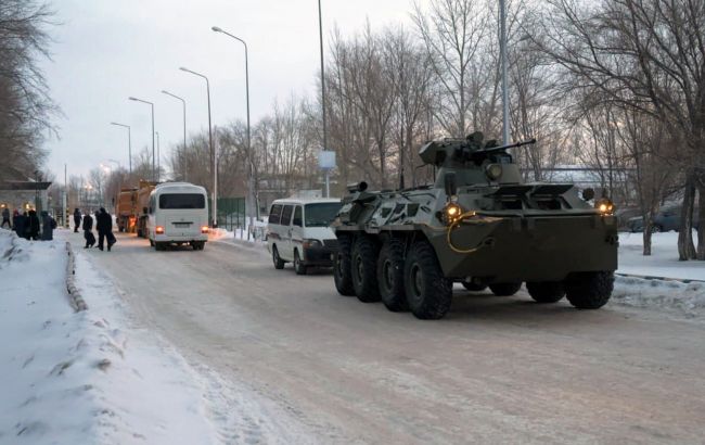 Миссия ОДКБ в Казахстане: "миротворцы" имеют право применять оружие