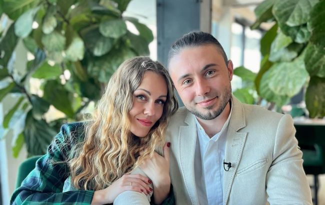 Елена Тополя объяснила, почему на самом деле молчит о деталях развода