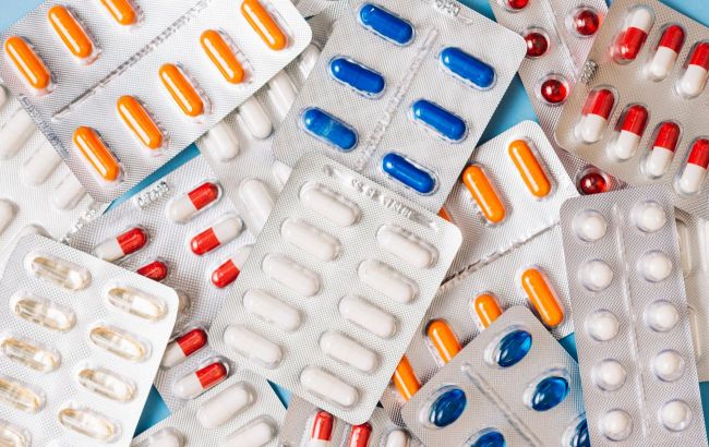 Виробники ліків не знизили ціни попри заборону маркетингових договорів, - ЗМІ