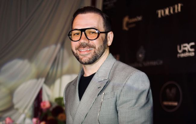 Червоні рукавички і фіалковий відтінок: Андре Тан назвав 5 головних трендів осені 2025