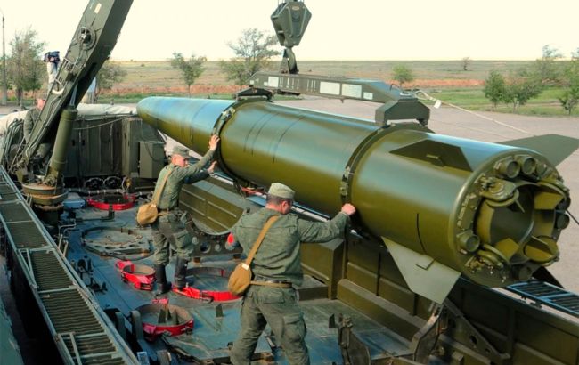 Оккупанты нанесли ракетный удар по Броварам. Возможны перебои с водой и светом