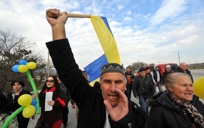 Российские оккупанты незаконно задержали крымскотатарских деятелей и активистов