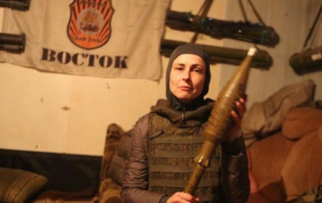 Российской певице Чичериной объявили подозрение. Она сняла украинский флаг с мэрии Энергодара