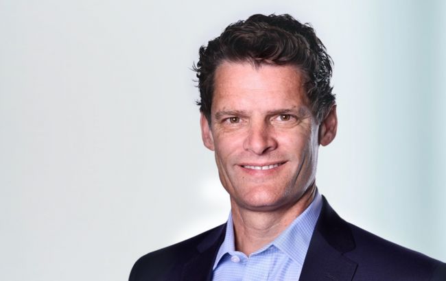 Zoom внезапно уволил президента компании Грега Томба