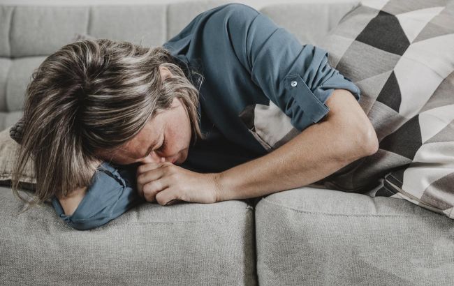 Эти привычки усиливают вашу тревожность: избавьтесь от них немедленно