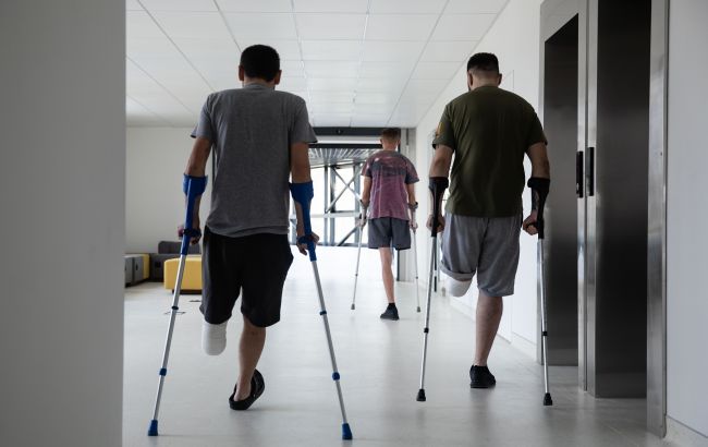 Безоплатне відновлення після поранень: у Києві відкрили новий центр реабілітації військових