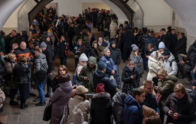 У Києві пролунали вибухи під час повітряної тривоги: працює ППО