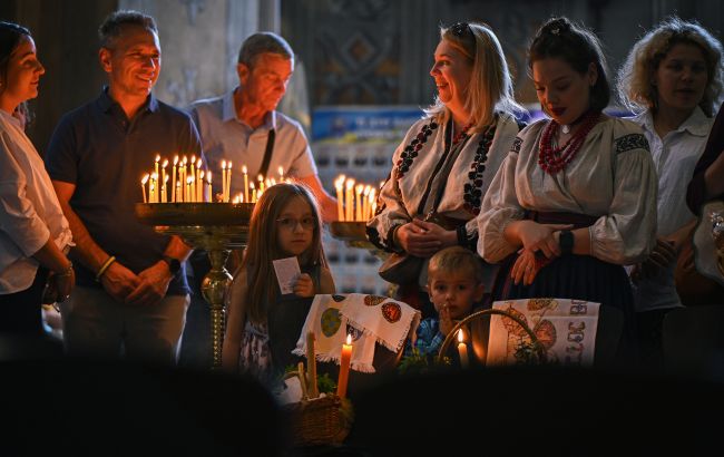 Когда праздновать Пасху-2026 католикам и православным: ПЦУ объяснила разницу в датах