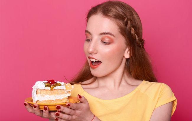 Тренер розповів, чому так хочеться солодкого та назвав його безпечну кількість в раціоні