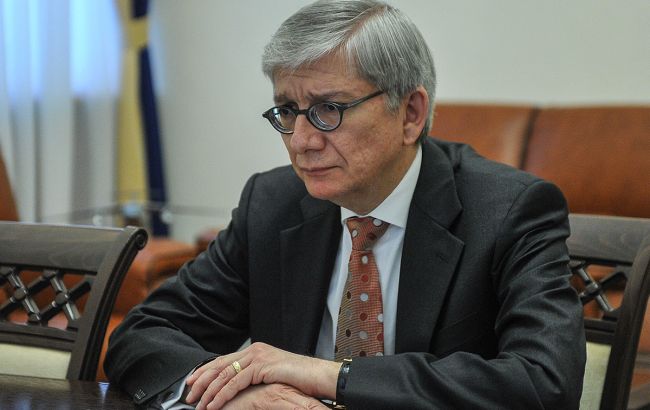 Чолий рассказал, сколько международных наблюдателей будут работать в день выборов