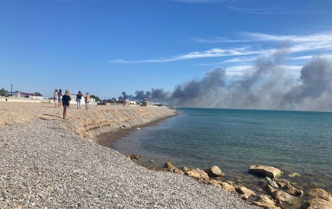 Мощности морской авиации РФ упали после взрывов на аэродроме в Крыму, - разведка Британии