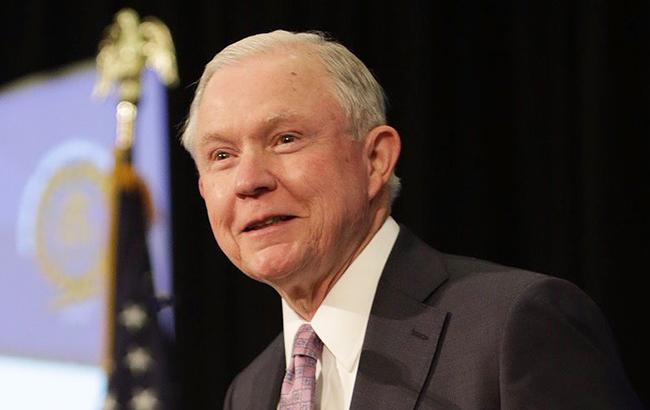 Генпрокурор США не йтиме у відставку після публікацій бесід із послом РФ