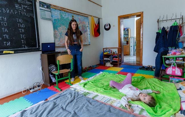 Виплати, медицина і кредити. Які пільги можуть отримати переселенці в Україні