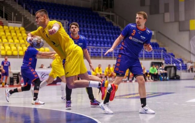 Худший матч в истории: Украина с антирекордом стартовала на Евро-2026 по гандболу с антирекордом