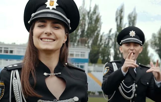 "Копы" записали песню в поддержку сборной Украины: "м'яч православний, не лети в наші ворота"