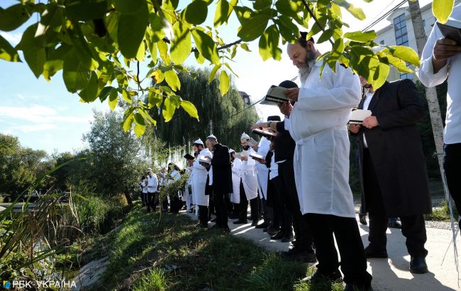 Рош га-Шана в Умані: понад 35 тисяч хасидів уже в Україні, частині відмовили у в&rsquo;їзді