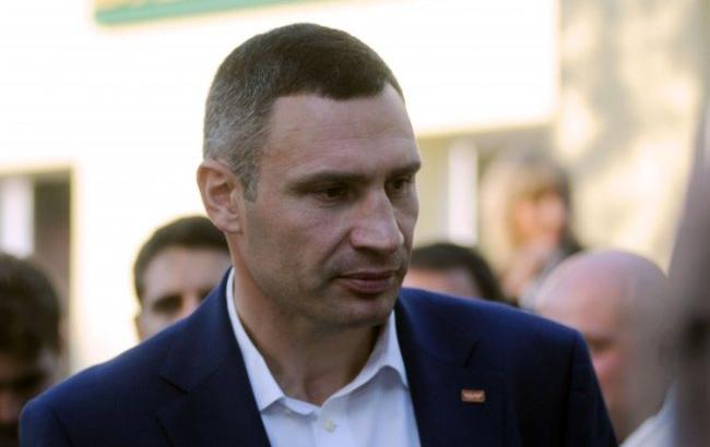 Кличко перевірив хід ремонту тепломережі на проспекті Соборності у Києві