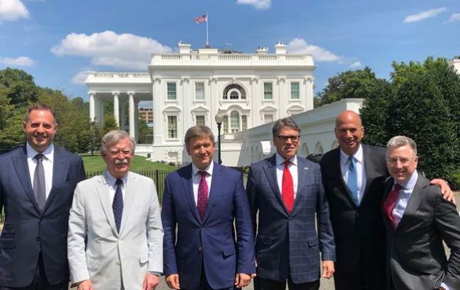 Данилюк і Болтон обговорили відновлення території України