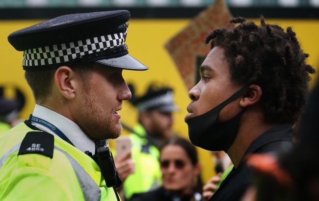 Шукали ядерні таємниці? У Шотландії заарештували двох осіб біля субмарин Trident