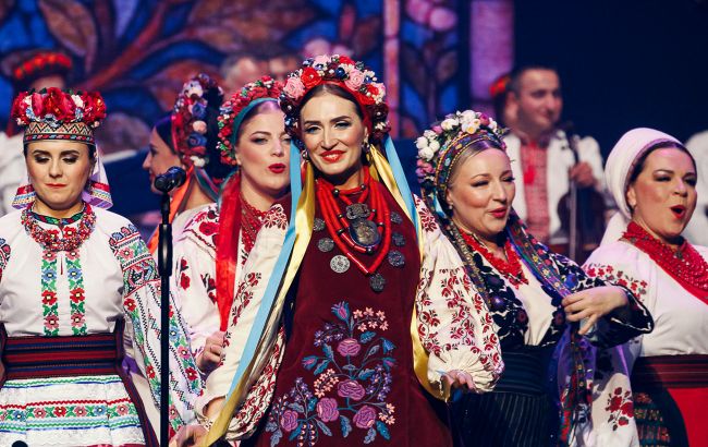 Легендарный Хор Веревки отправляется в большой рождественский тур по Украине: где и когда концерты