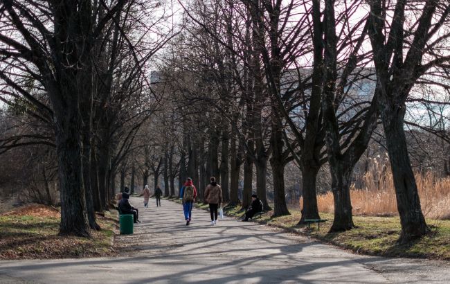 Очікується до +15 градусів. Синоптик дала прогноз на завтра в Україні