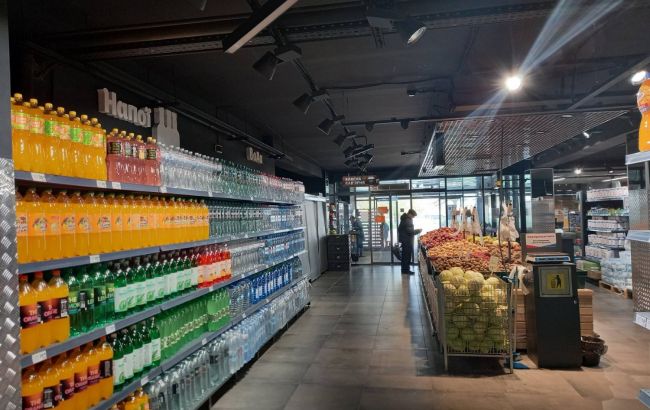 "АТБ" возобновила деятельность более 40 магазинов в мирных регионах Украины