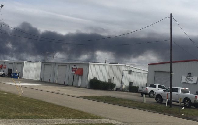 На химзаводе в Техасе прогремели два взрыва