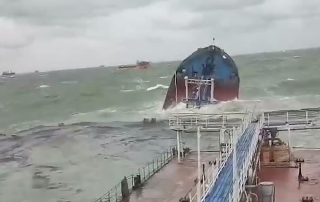 Аварійні танкери демонструють ризики старіння "тіньового флоту" Росії, - Reuters