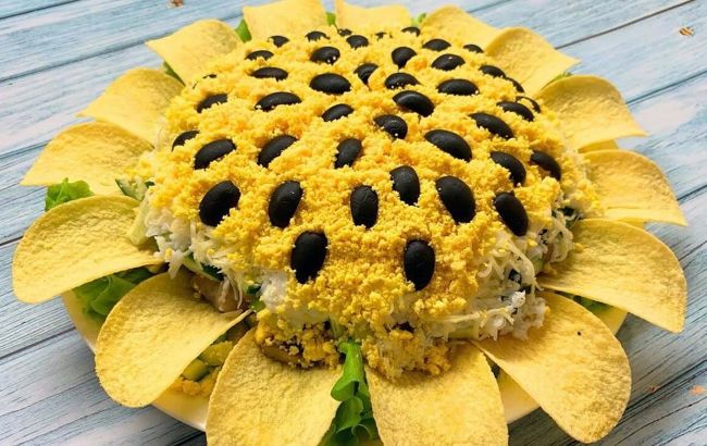 Салат "Соняшник" на Великдень: ця швидка та ситна страва стане прикрасою вашого стола (відео)