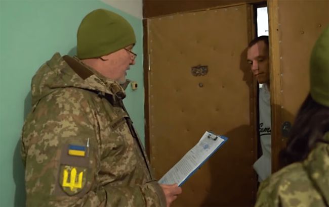 Де ТЦК можуть вручати повістки: новий закон частково дає відповідь