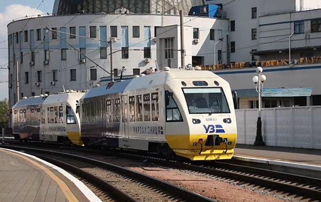 УЗ увеличила частоту движения сдвоенного состава в Борисполь
