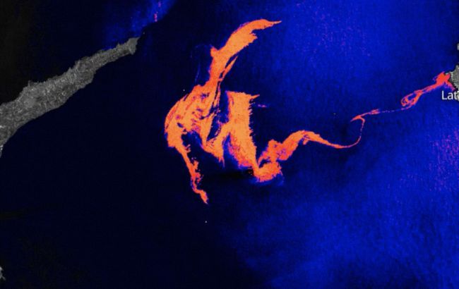 Есть угроза экологической катастрофы: в Сирии произошла утечка нефти, пятно движется к Кипру