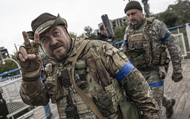 ЗСУ показали збиття двох ворожих літаків Су-25 на Донбасі (відео)