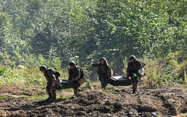 Росіяни вербують злочинців та мінують шляхи відступу у Херсонській області, - Генштаб