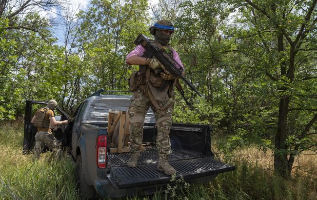 Майже 160 атак та десятки російських авіаударів: нові карти боїв від Генштабу
