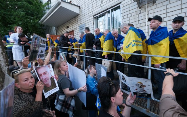 "Найкращий подарунок": військового звільнили з російського полону у день народження (відео)