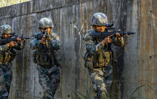 Китайці воюють за РФ як найманці і не пов'язані з владою КНР, - Reuters