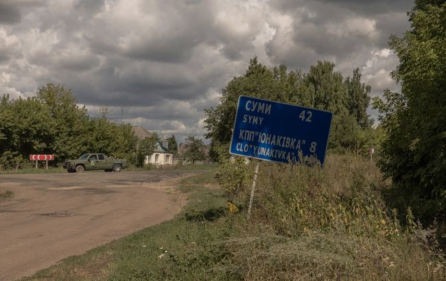 Росіяни атакували багатоповерхівку в Сумській області: є жертви та поранені