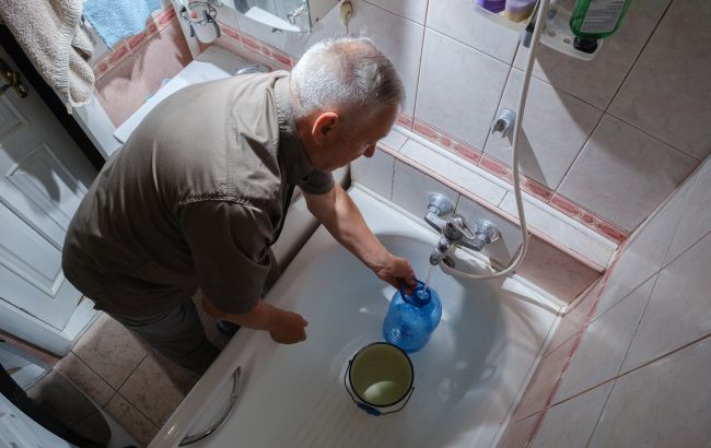 Окупанти вдвічі підвищують тарифи на воду в Маріуполі на тлі дефіциту