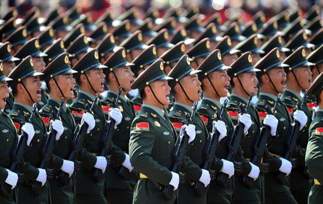 Китай збільшить видатки на оборону на 8% у 2018 році