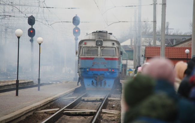 Не встиг добігти до укриття: через атаку дронів загинув співробітник "Укрзалізниці"