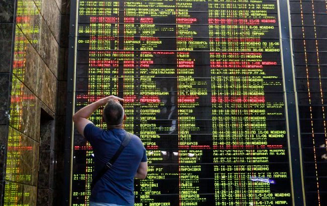 Скасування, затримки й об&rsquo;їзди: в УЗ оновили інформацію для пасажирів після атаки РФ