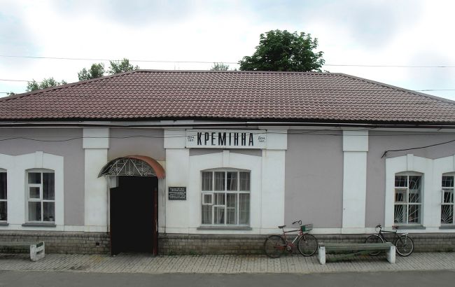 Сорвали все украинские флаги. Оккупанты вернулись в Кременную, - Гайдай