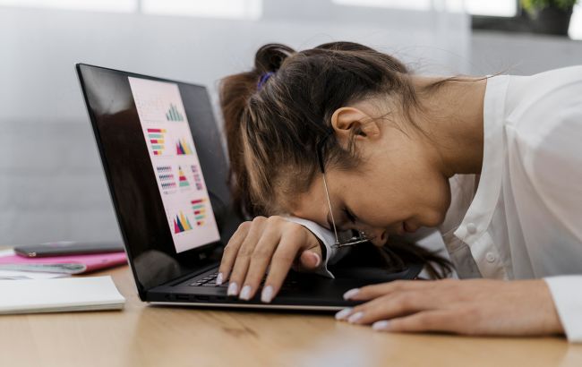 7 ознак, що ви вже на межі вигоряння: коли потрібно звертатися за допомогою