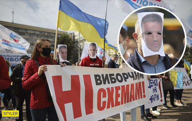 Под Радой устроили оригинальную акцию из-за фальсификаций на выборах в Умани