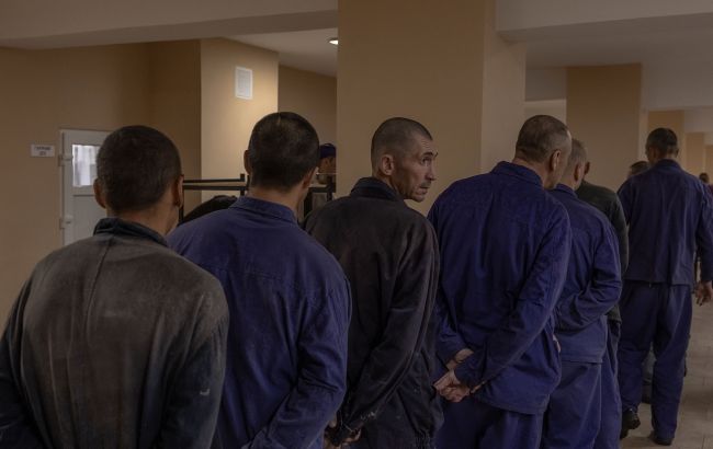 "Свідчить про величезні втрати". Росіяни встановили рекорд, шукаючи зниклих родичів