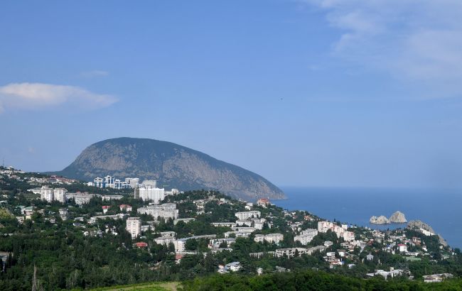 Кабмін пропонує створити військові адміністрації в Криму: навіщо це потрібно