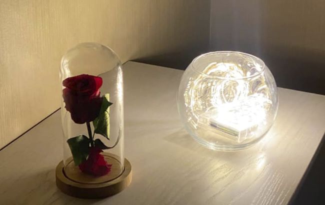 Зробіть такий світильник з гірлянди. Це краще будь-яких ліхтарів і свічок