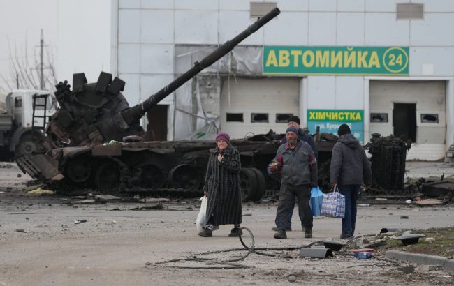 "Кожна вулиця просякнута болем і жахом". Головне з розслідування HRW про Маріуполь та провину Путіна