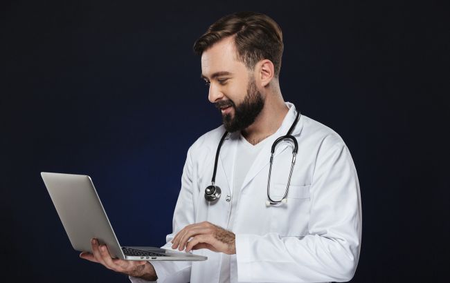 Кому з лікарів потрібно подавати електронну декларацію під час війни і як це зробити
